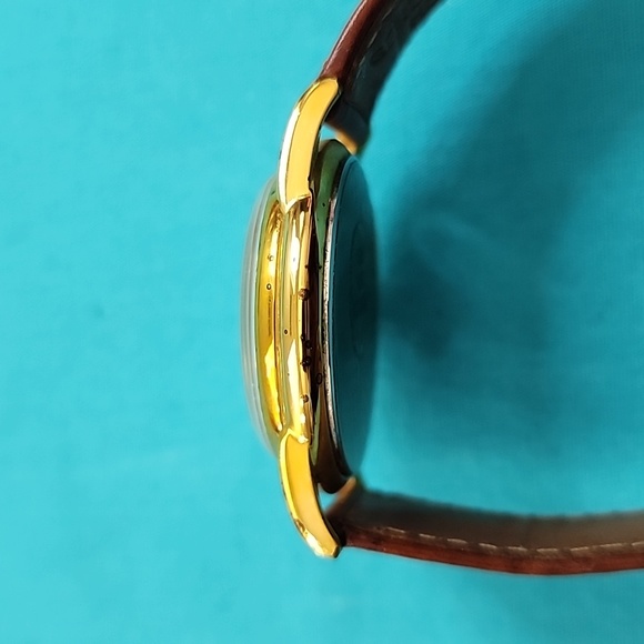 EUC Vintage Rare Disney Daydreaming Goofy Watch main image 6